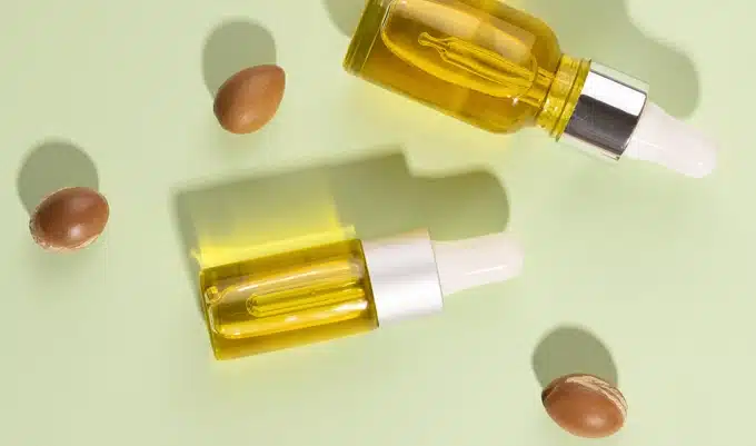 Huile de Noyaux de Dattes vs Huile d'Argan
